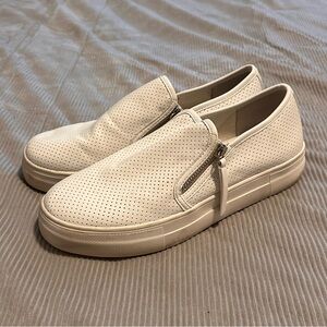 Steve Madden Slip On Shoes Size 8
